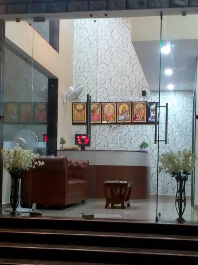 Hotel Meyyappaa Карайкуди Екстериор снимка