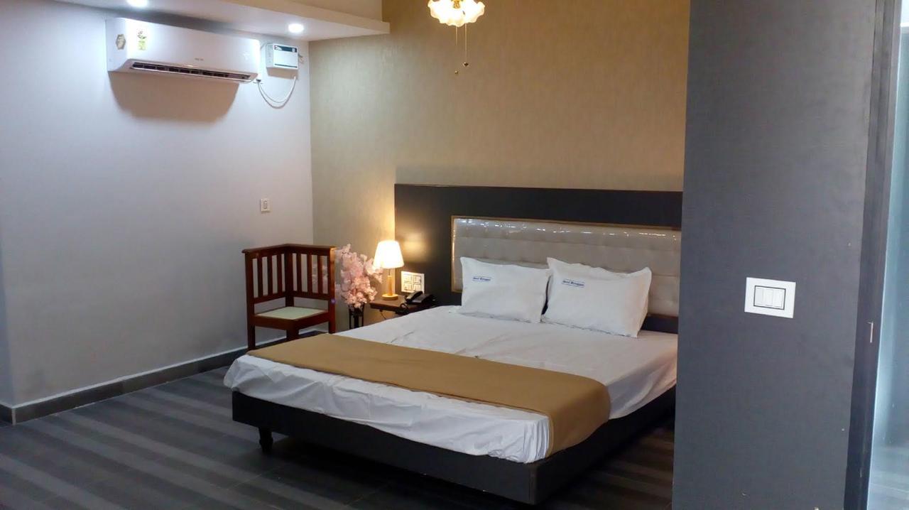 Hotel Meyyappaa Карайкуди Екстериор снимка